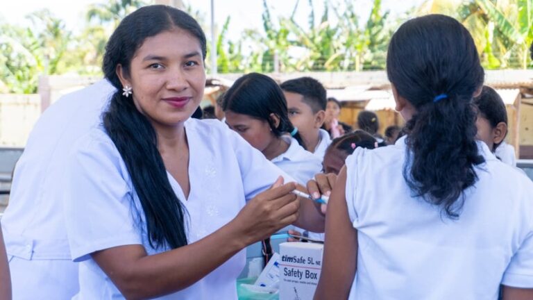 Arranca vacunación masiva en el Caribe Norte, se aplicarán más de 100 mil dosis