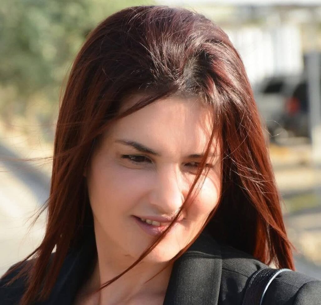 Muere una periodista libanesa en bombardeos israelíes contra su casa en el sur del Líbano