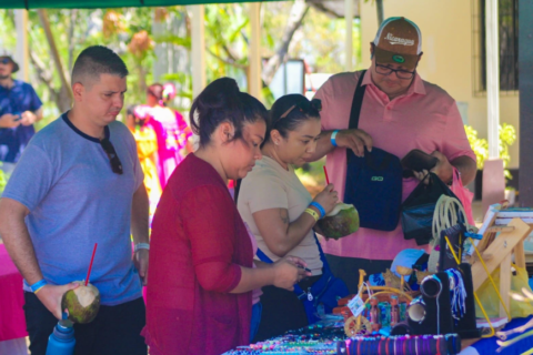 Emprendedores promueven el consumo responsable y prácticas sostenibles en el Volcán Masaya