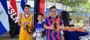 MINED inicia distribución de material deportivo valorado en C$6 millones