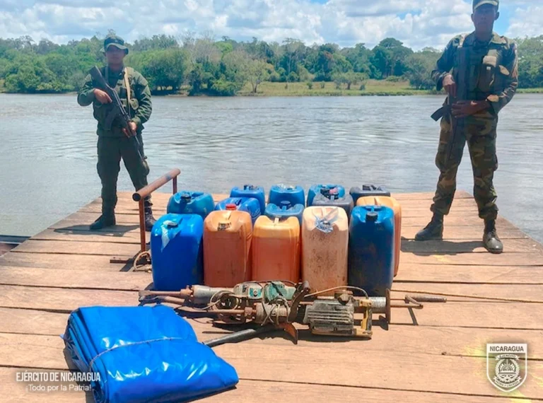 Operativos militares en El Castillo y San Juan de Nicaragua dejan 12 detenidos y armas ocupadas