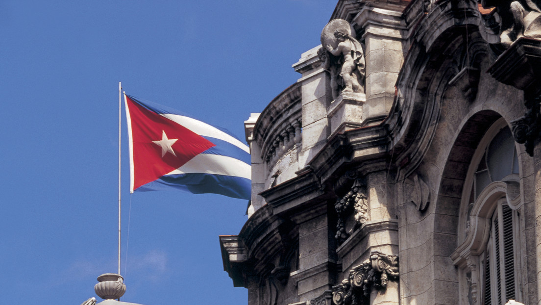 “Podríamos pasar por Cuba después de terminar esto”, amenaza Trump