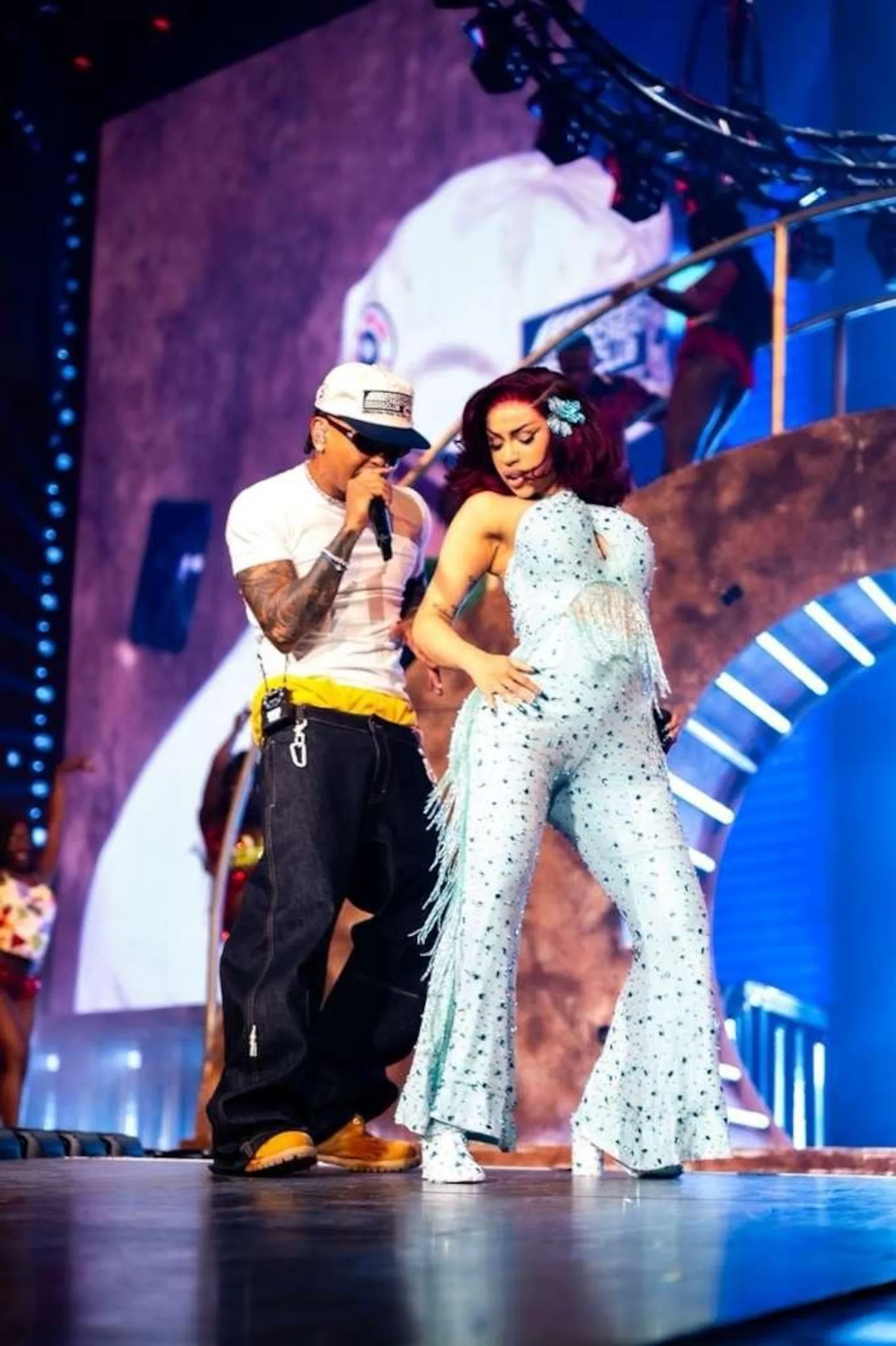 Ozuna sorprende como invitado de Cardi B en su show en Florida