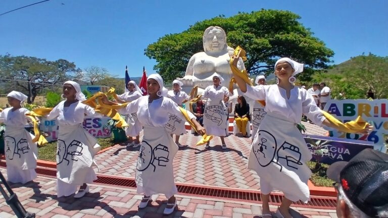 Comisión creativa abre convocatoria nacional de concurso de escultura y mosaico