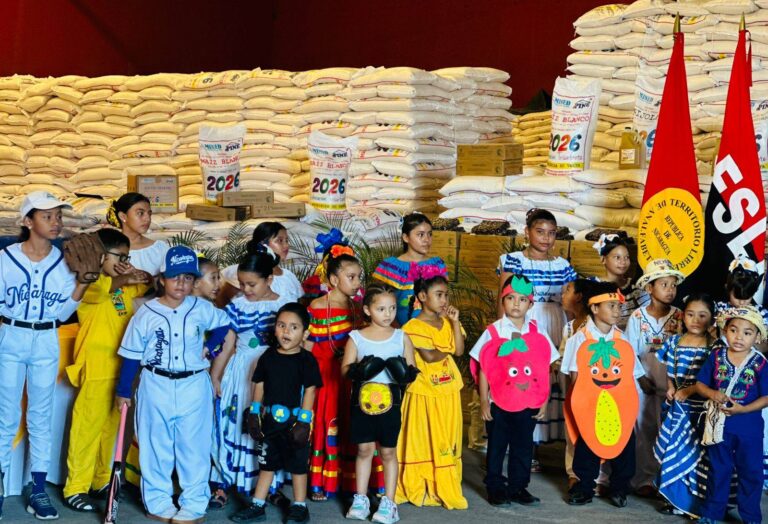Caravana con Merienda Escolar parte hacia el Caribe Norte en el inicio de la segunda distribución del año