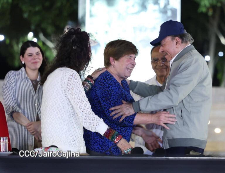 Hija de Yiye Ávila agradece libertad de culto y ora por los Copresidentes de Nicaragua