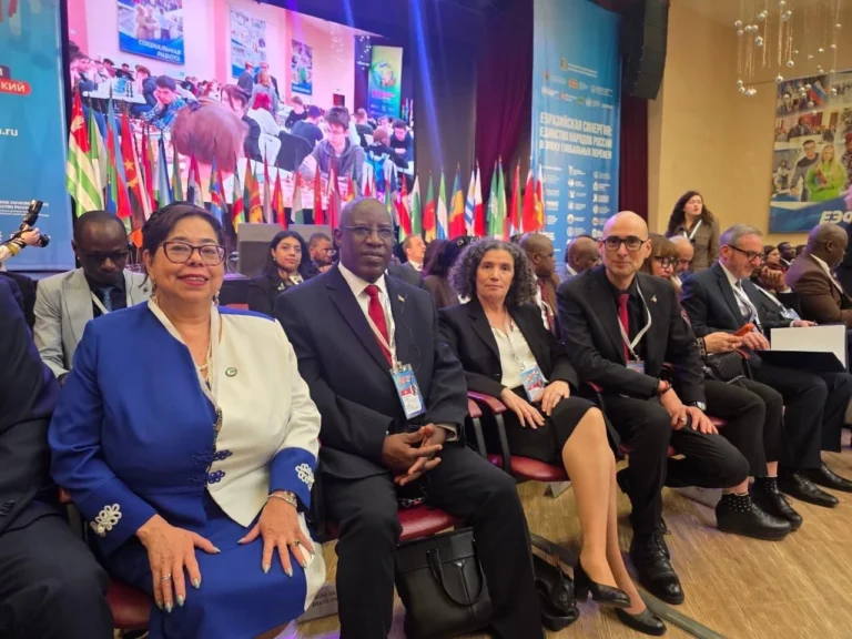 Delegación nicaragüense consolida alianzas políticas y culturales en el XVI Foro Económico Euroasiático de la Juventud