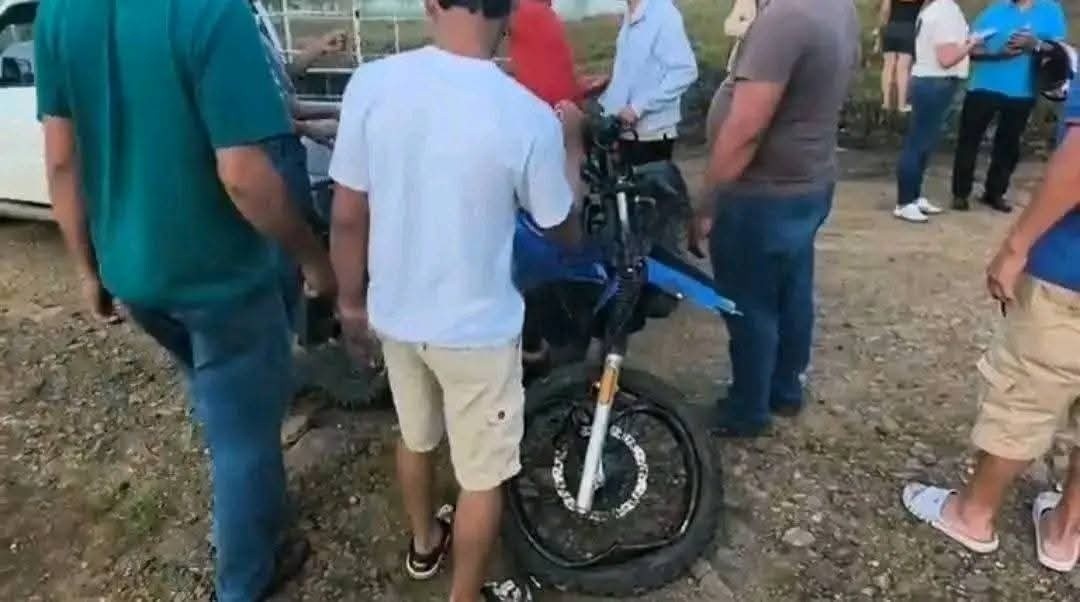 Motorizado muere al impactar contra la parte trasera de un camión en Chontales