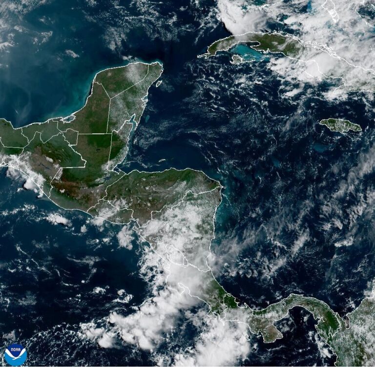 Primeras lluvias en Rivas y Carazo dejan calles y casas inundadas