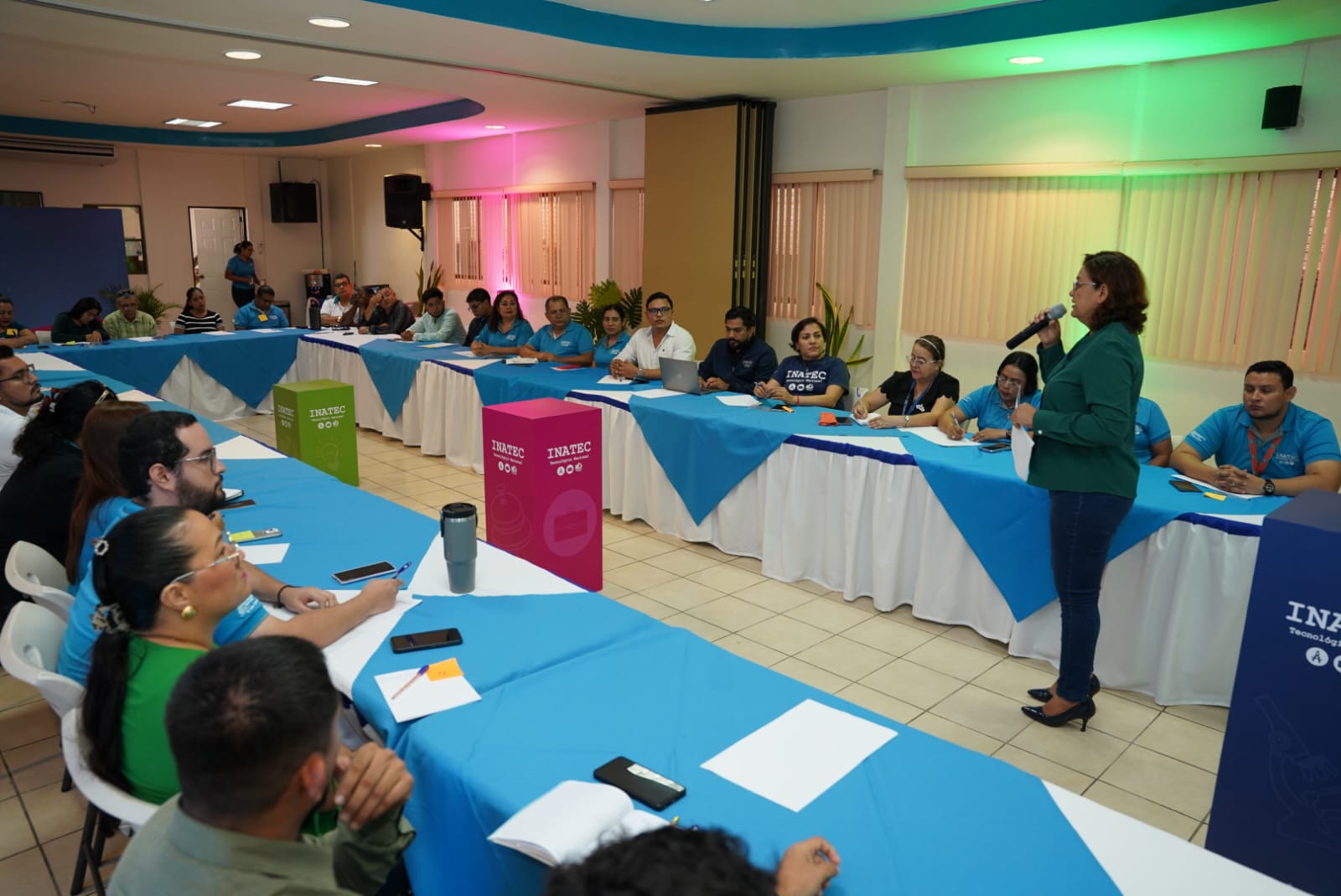 Docentes nicaragüenses fortalecen competencias en la Jornada Nacional de Innovación Pedagógica