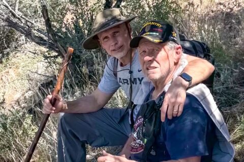 Hombre de 76 años revela cómo logró sobrevivir cuatro días perdido en un desierto