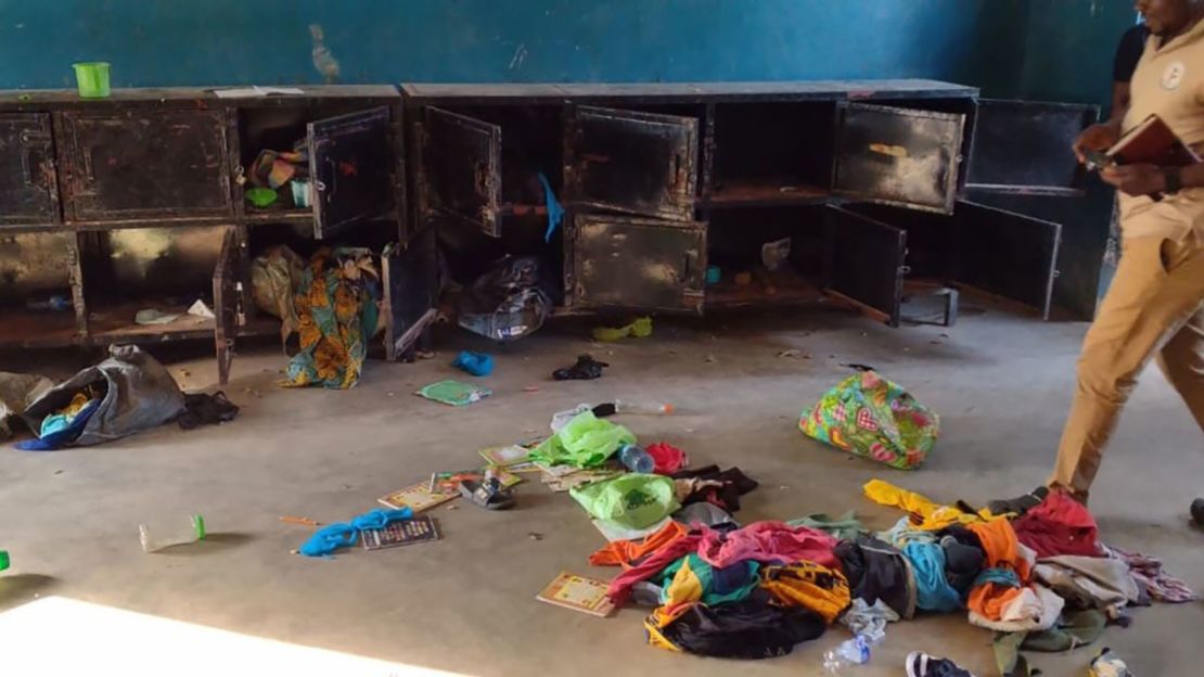 Hombres armados secuestran 23 niños en orfanato en Nigeria