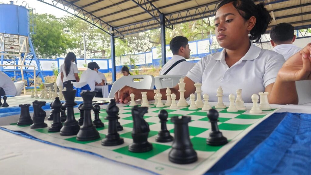 MINED promueve el ajedrez para desarrollar capacidades de análisis
