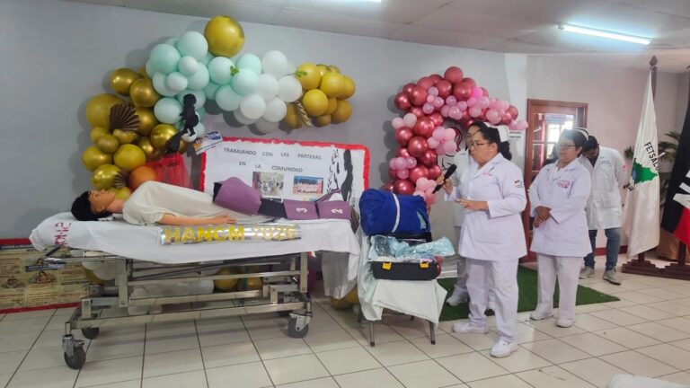 Reconocen el invaluable aporte de las parteras en el Modelo de Salud Familiar y Comunitario