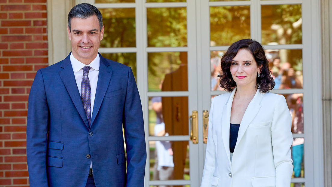 Sánchez: “Va la señora Ayuso a México a dar lecciones de historia y acaba dando vergüenza ajena”