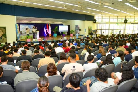 Capacitan a futuros profesionales de la construcción en permisos y planificación territorial