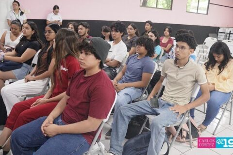 Expertos se unen para mejorar las habilidades comunicativas de la juventud