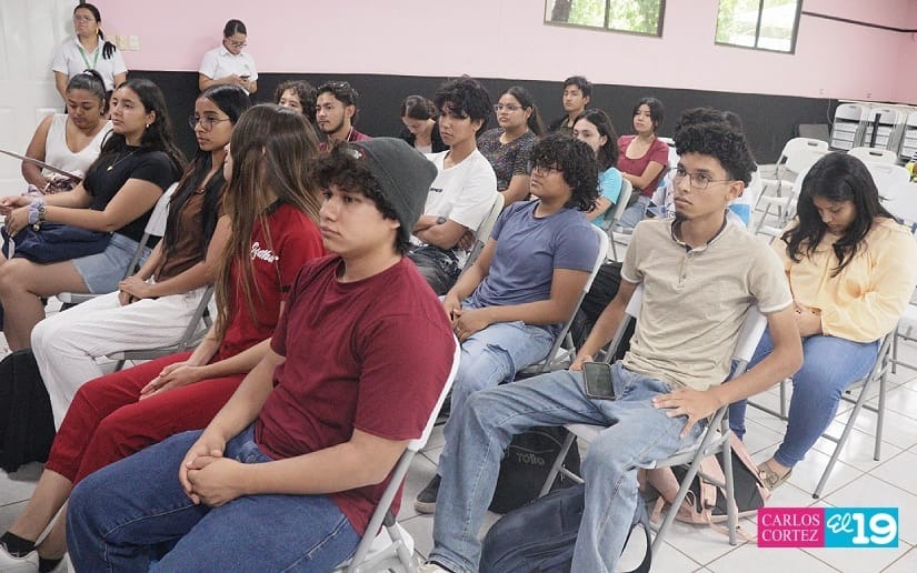 Expertos se unen para mejorar las habilidades comunicativas de la juventud