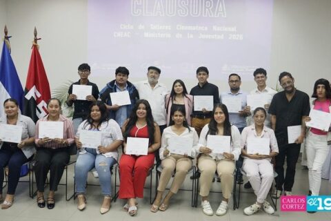 Cinemateca Nacional entrega certificados a nuevos realizadores audiovisuales