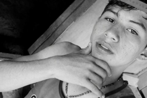 Asesinan de una puñalada en el tórax a joven de 18 años en Villa Sandino