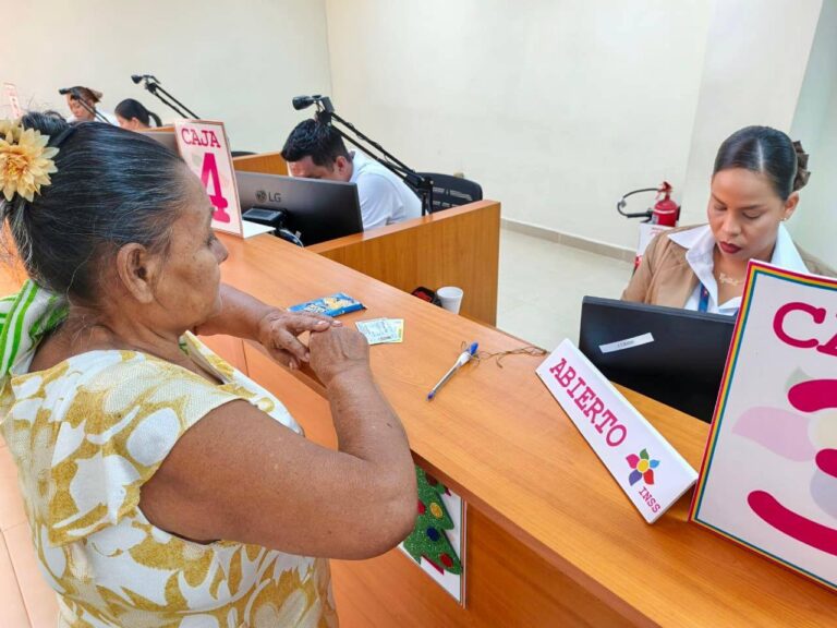 Circulan C$2,365 millones en concepto del pago de pensiones del INSS
