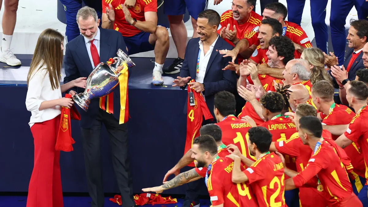 El rey Felipe VI revela por sorpresa la lista de la selección española para el Mundial