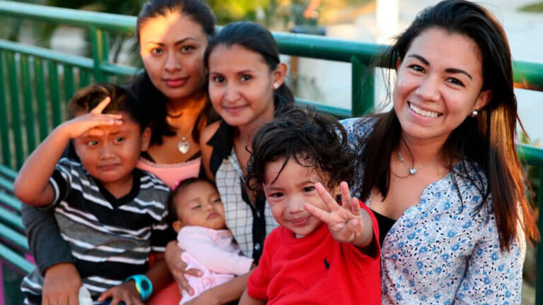 La paz y la seguridad son el mejor regalo para las madres nicaragüenses, afirma Cra. Rosario