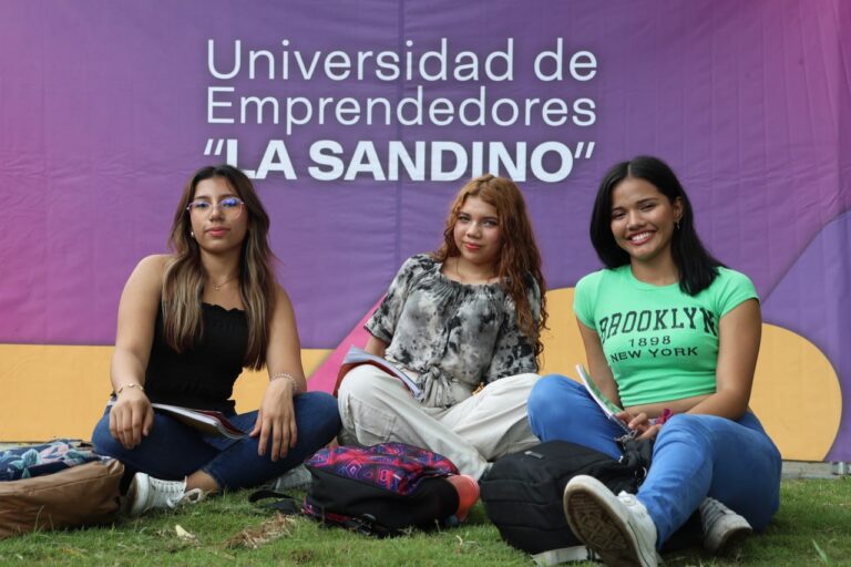 Con más de 4 mil egresados, Universidad La Sandino proyecta dar el salto a las licenciaturas