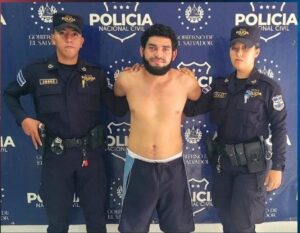 Nicaragüense es capturado en El Salvador por robar un vehículo