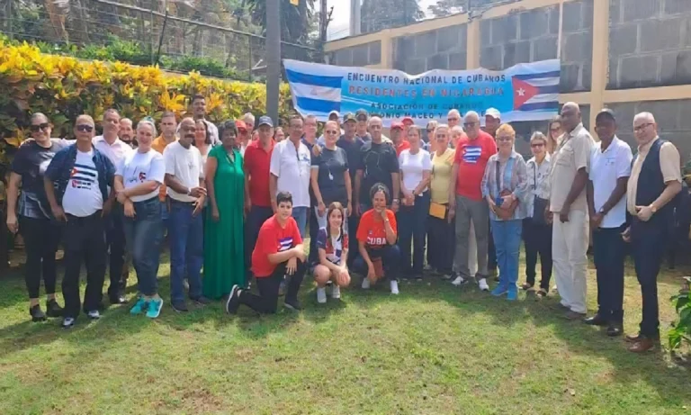 Comunidad cubana en Nicaragua se moviliza contra el bloqueo y respalda a la Revolución