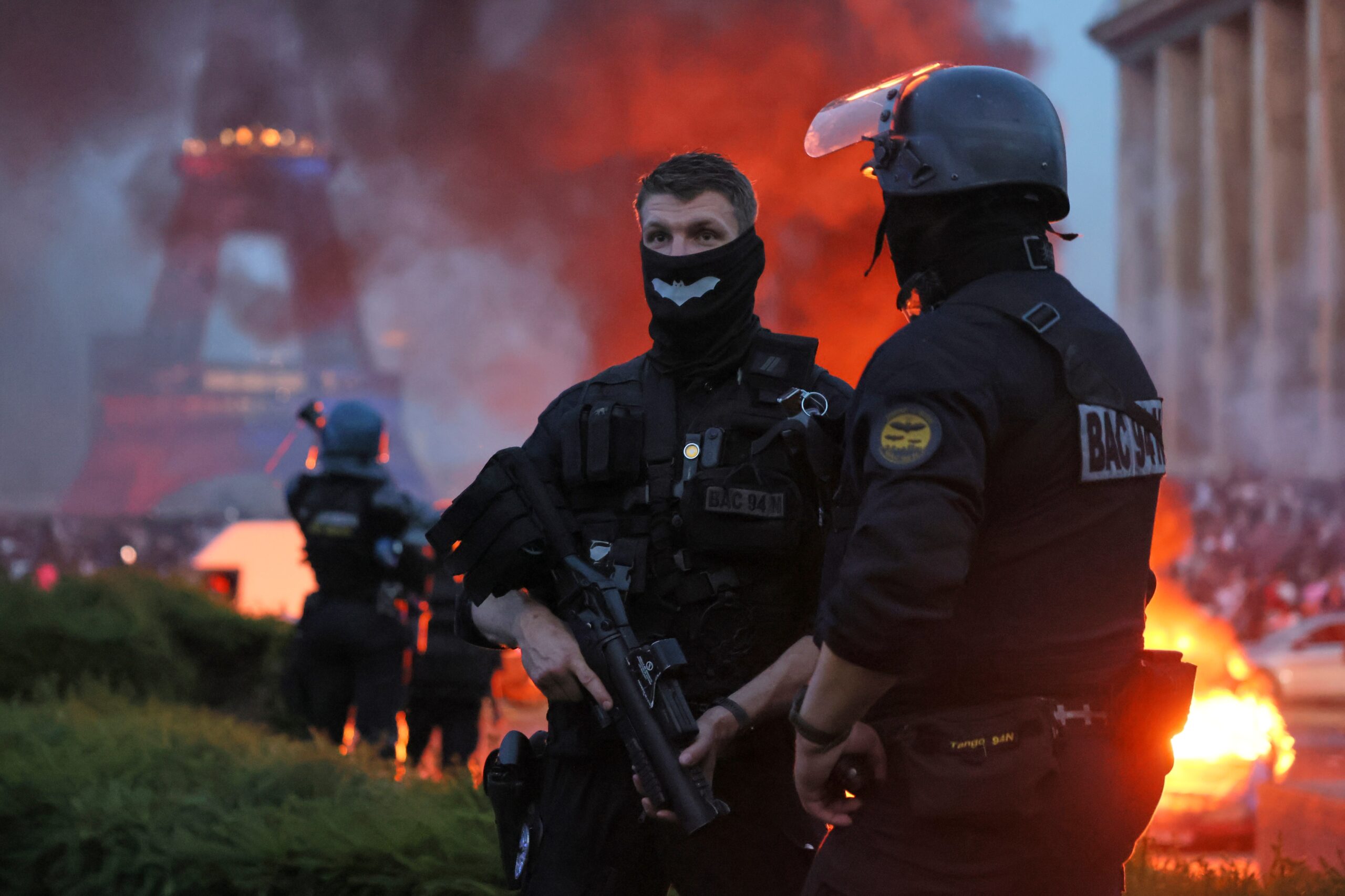 Aumenta la cifra de heridos y detenidos en Francia tras los disturbios por la victoria del PSG