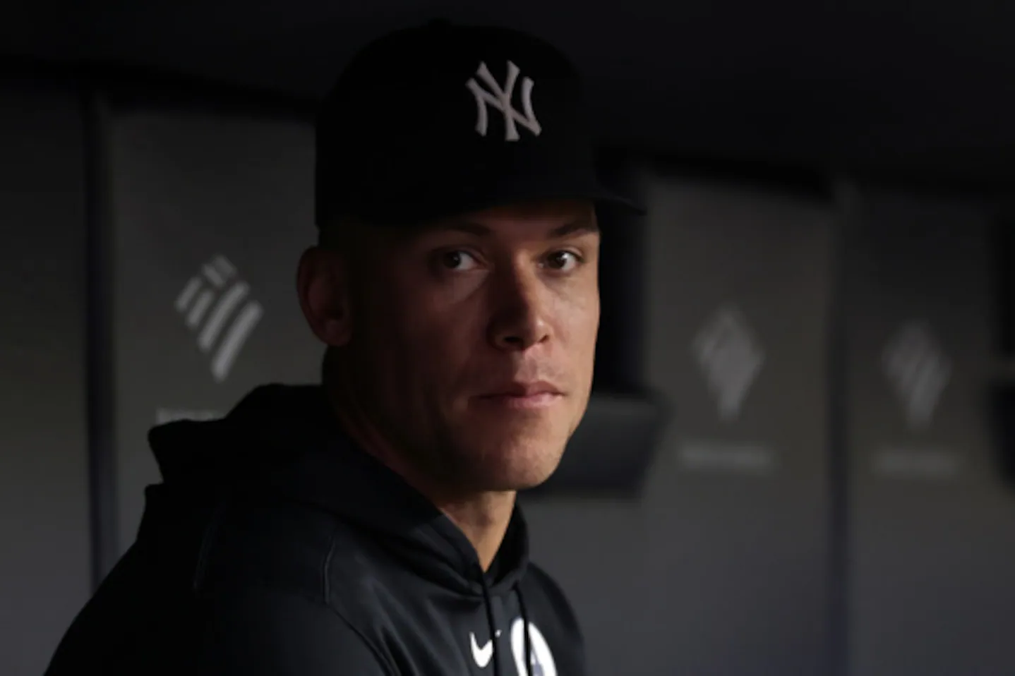 Los Yankees ponen a Aaron Judge en la lista de lesionados con una fractura costal por estrés