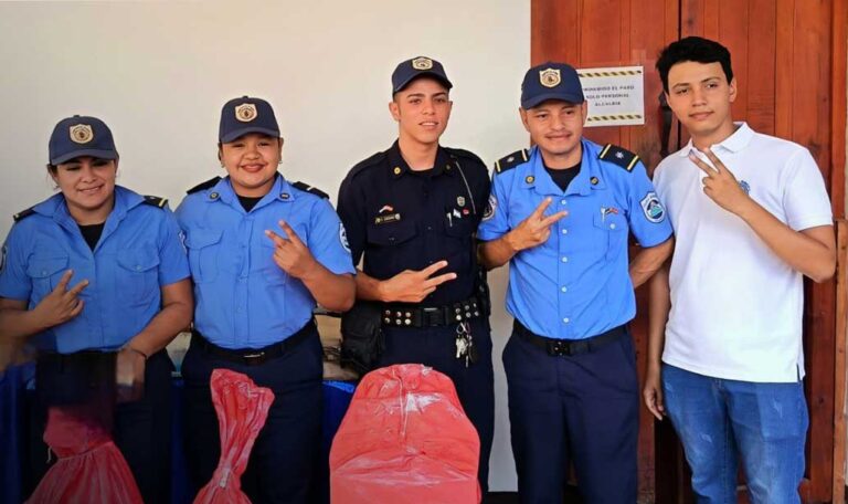 De cara al invierno la Alcaldía de Ocotal dota de herramientas a bomberos y brigadistas