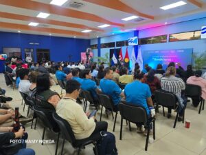 Maestros consolidan metodología para atender a estudiantes con discapacidades