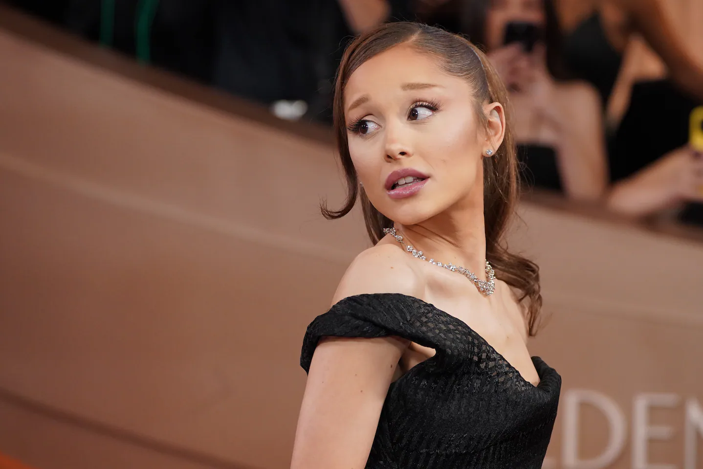 Ariana Grande y Ethan Slater terminan su noviazgo tras casi tres años juntos