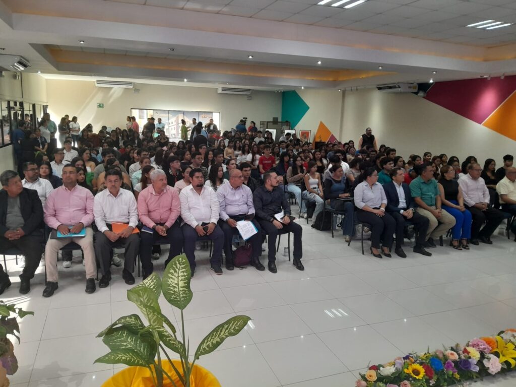 Universidades públicas y privadas promueven formación integral para los futuros contadores