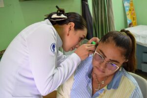 Atención en otorrinolaringología y urología llega a los barrios Ayapal y Altagracia