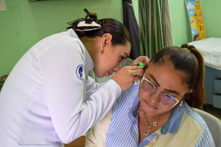 Atención en otorrinolaringología y urología llega a los barrios Ayapal y Altagracia