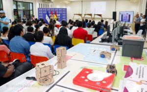 Universitarios presentan ideas creativas con impacto comunitario