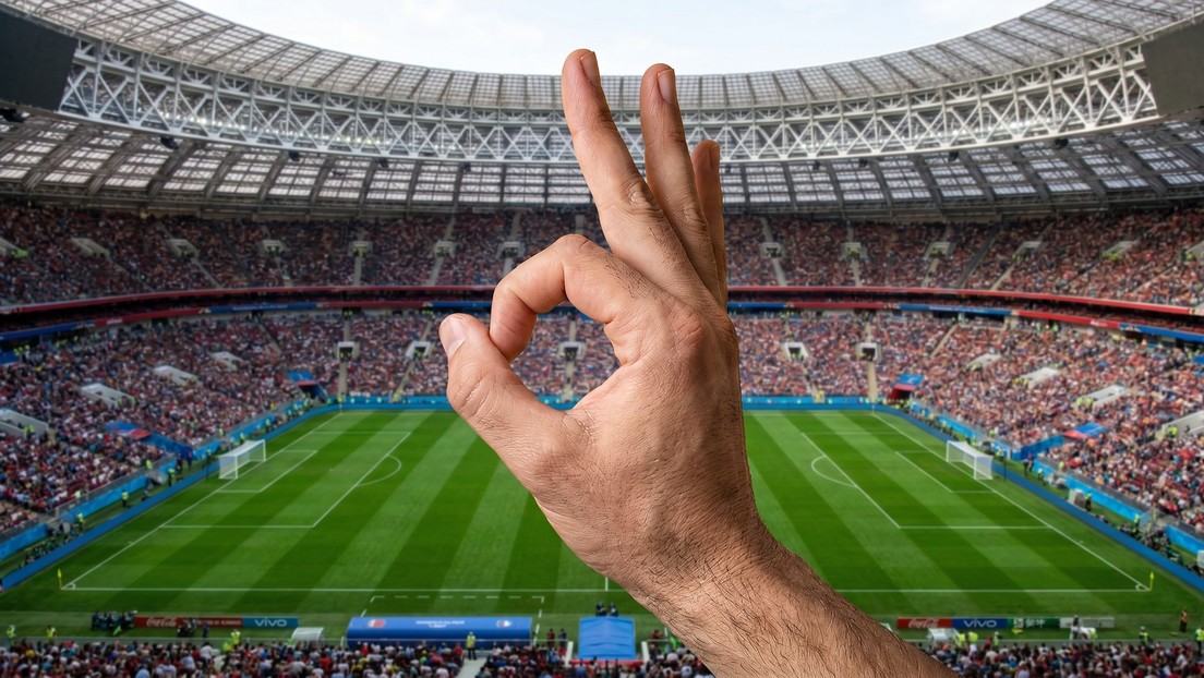 Investigan a un árbitro del Mundial por un gesto de ‘supremacía blanca’