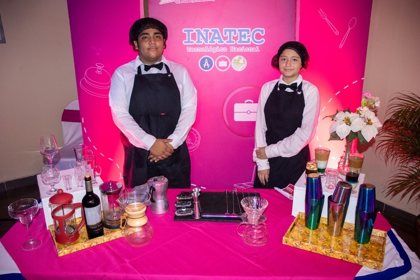 Estudiantes de Managua y Chinandega celebran festival bilingüe