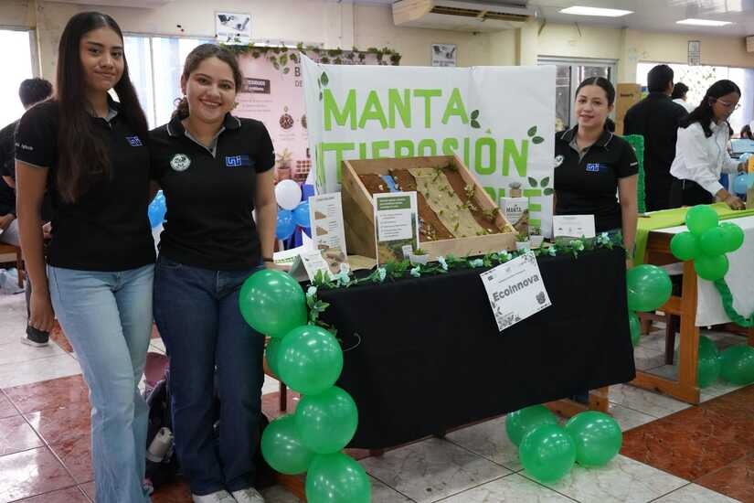 Universitarios presentan 50 proyectos ecológicos en jornada de creatividad e innovación