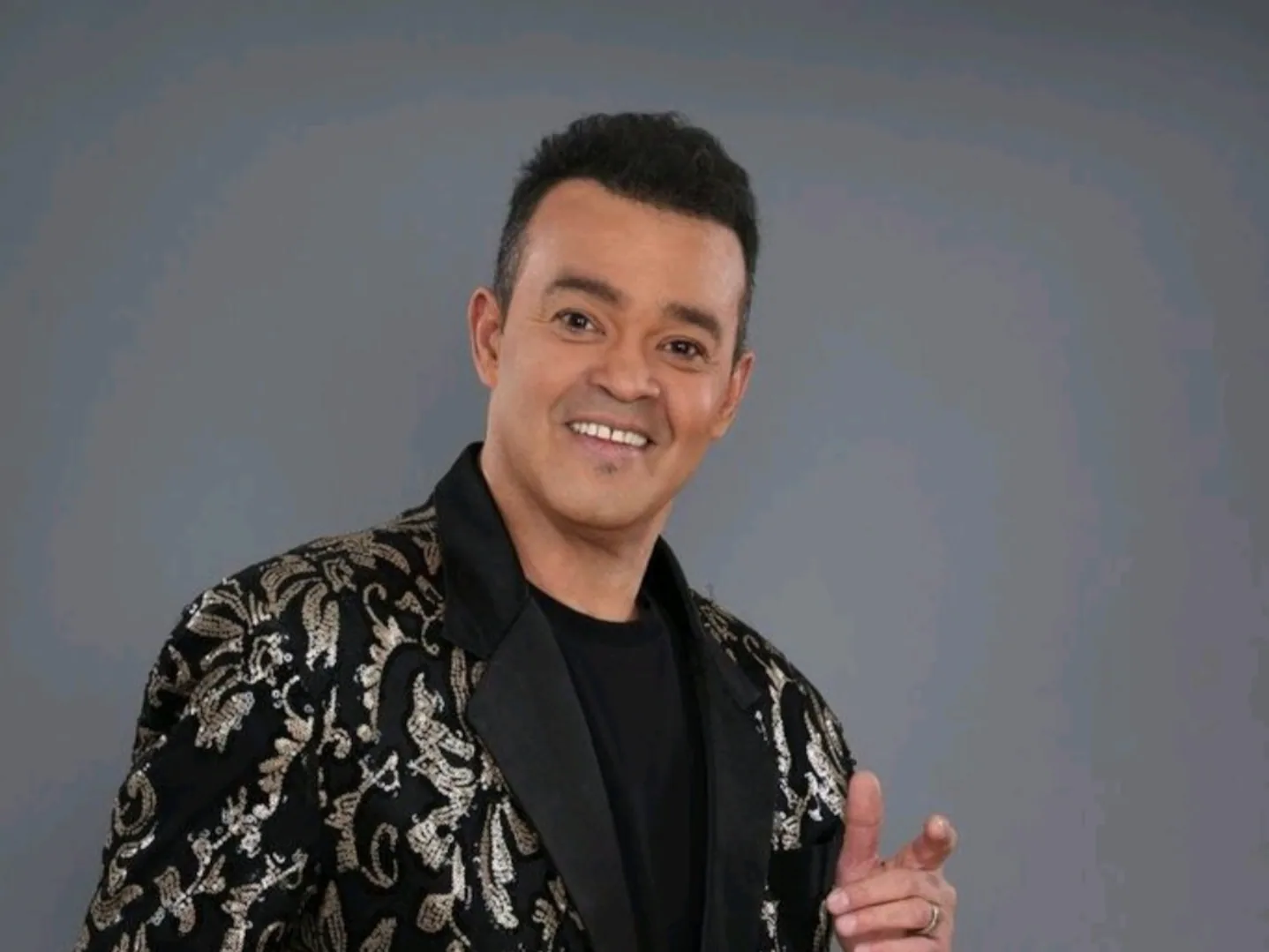 Muere el cantante dominicano Alex Bueno