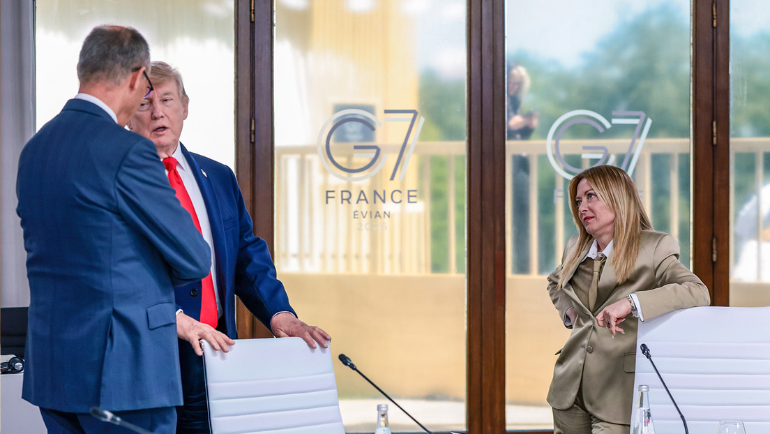 Tormenta diplomática: Trump dice que Meloni “suplicó” una foto y Roma responde con furia