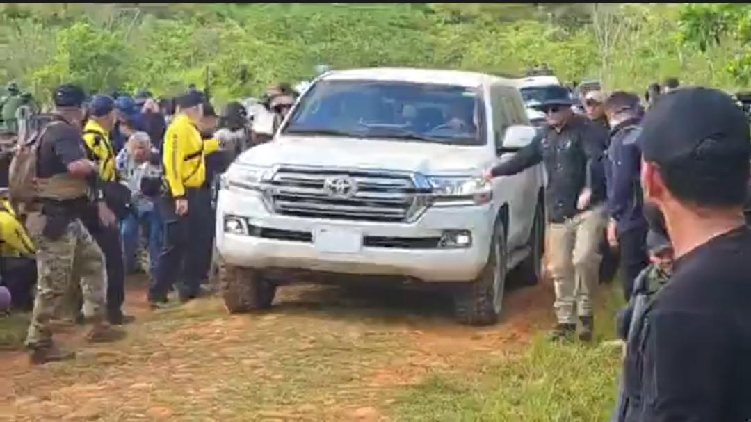 Sonido de explosión obliga a evacuar a presidenta y a diputados costarricenses en Crucitas