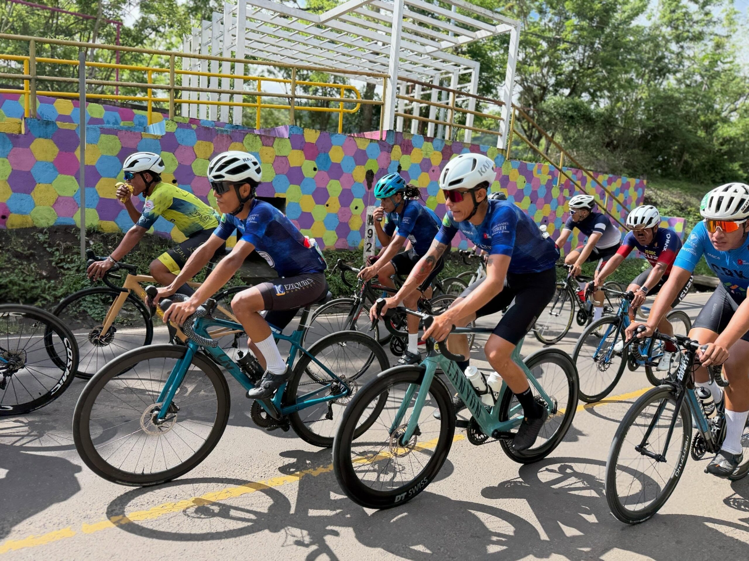Ciclismo nacional se toma las carreteras de Boaco a través del Rally Desafío El Tigre