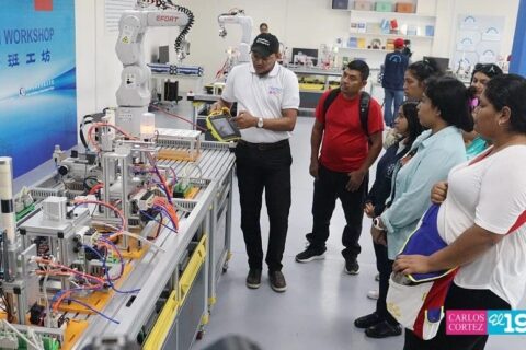 Más de 200 protagonistas fortalecen sus competencias en automatización industrial en Taller Luban Nicaragua