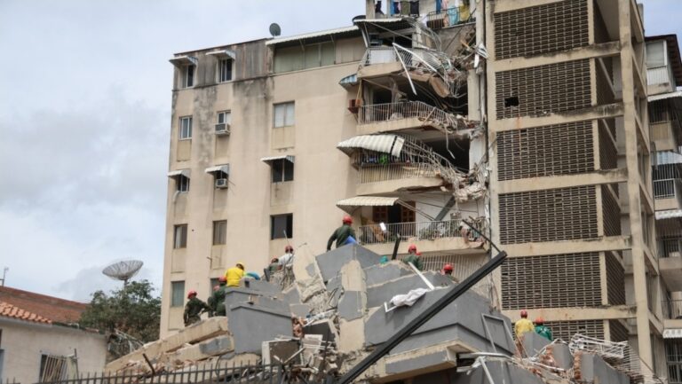 Oficial de la ONU estima más de 50.000 desaparecidos en Venezuela tras terremotos