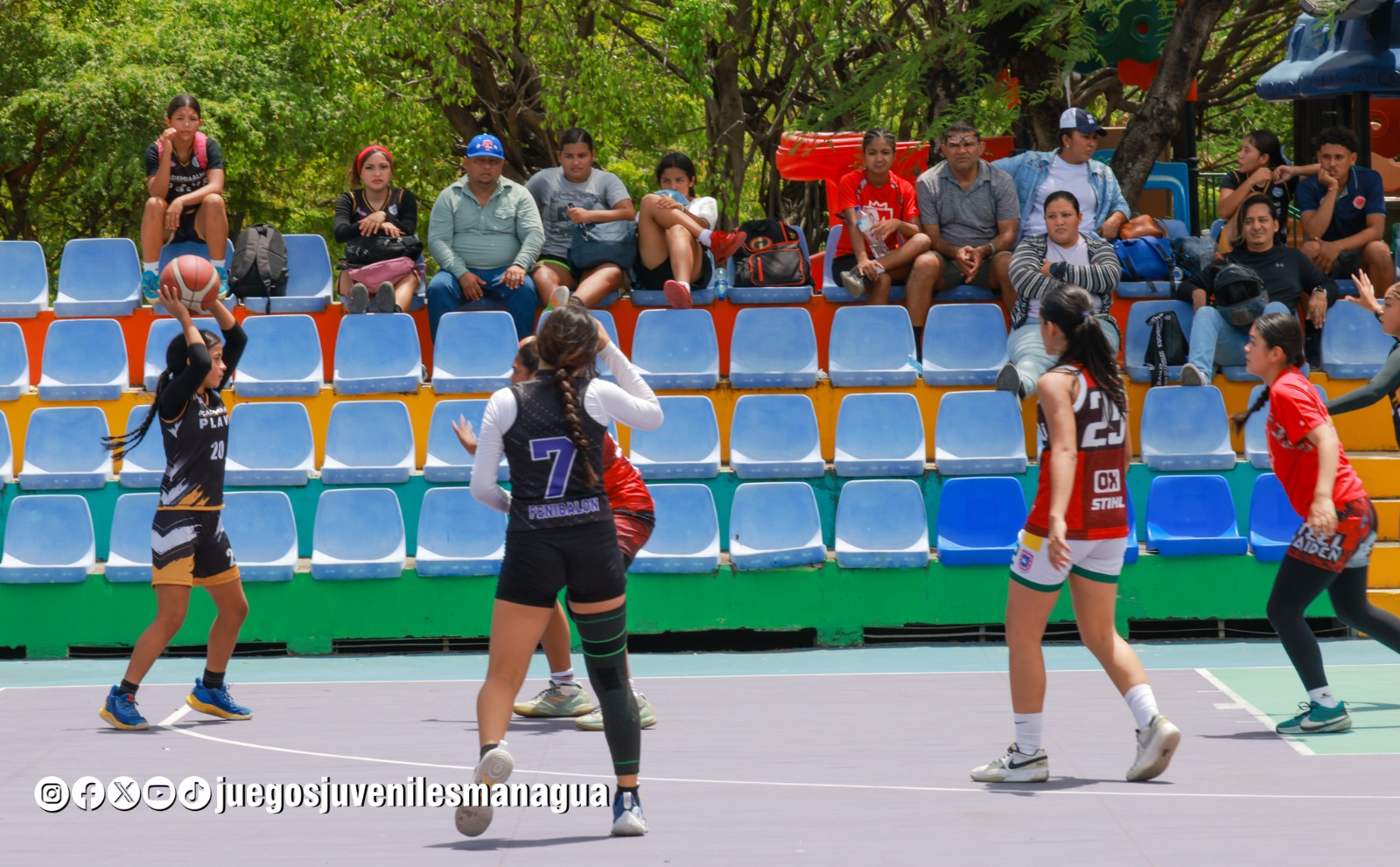 Más de 900 atletas participan en la disciplina de baloncesto en los Juegos Juveniles 2026