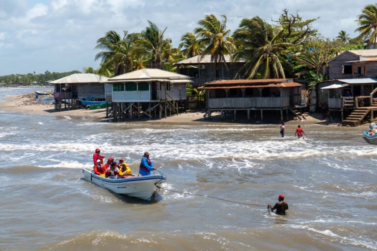 Inicia la pesca de langosta en el Caribe beneficiando a 14 mil familias